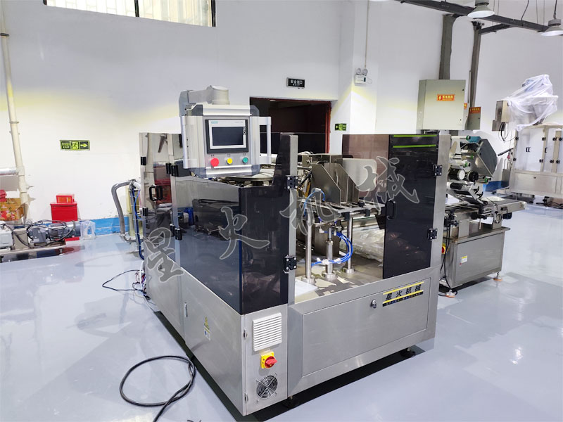 南京肉片包裝機-預制袋腌制牛肉片自動包裝機為啥這么受歡迎？